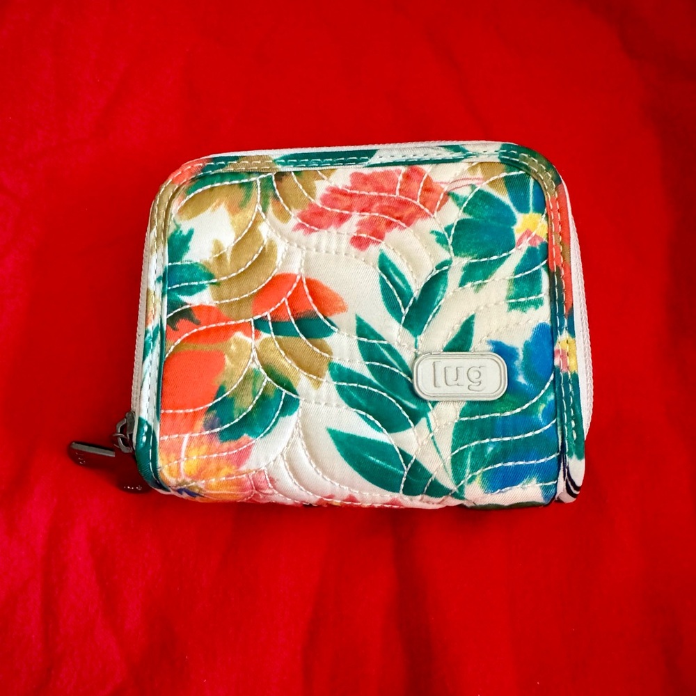 Lug Splits Wallet RFID protection floral pattern Preloved